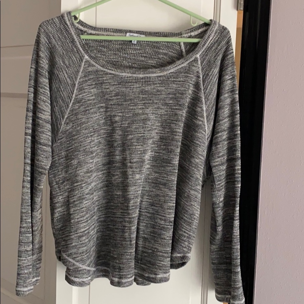 Splendid waffle black/gray/white shirt.